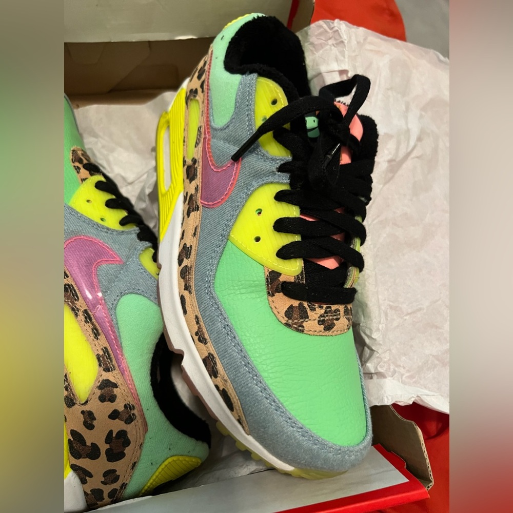 Nike Air Max 90 LX